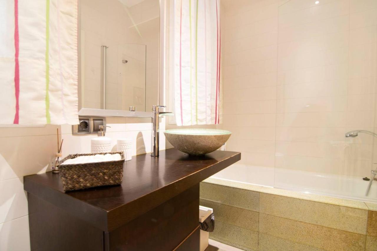 Cozy Apartment Near San Miguel Market By Batuecas Madrid Eksteriør bilde