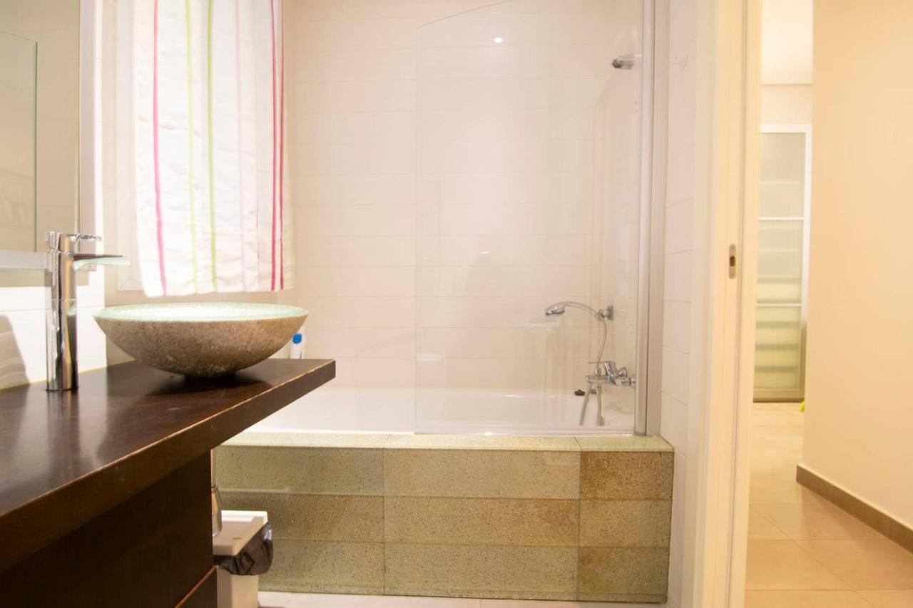 Cozy Apartment Near San Miguel Market By Batuecas Madrid Eksteriør bilde