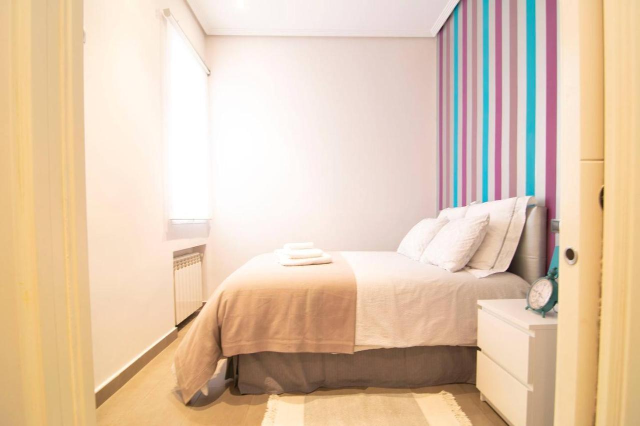 Cozy Apartment Near San Miguel Market By Batuecas Madrid Eksteriør bilde