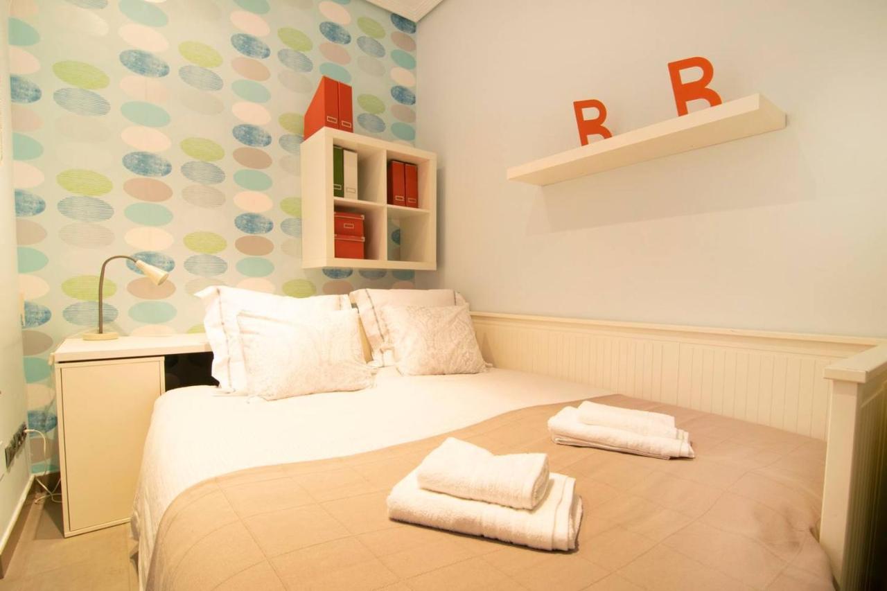 Cozy Apartment Near San Miguel Market By Batuecas Madrid Eksteriør bilde